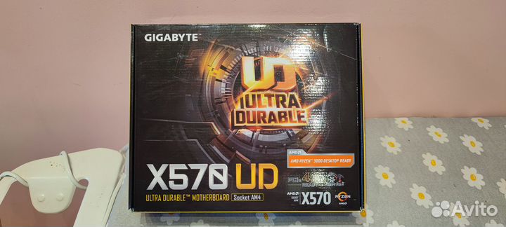 Материнская плата Gigabyte x570UD