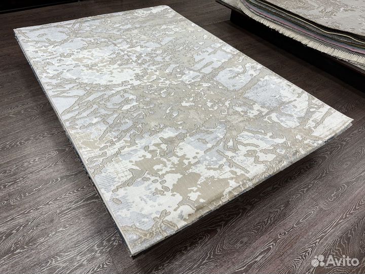 Ковер турецкий новый 2х2.9м