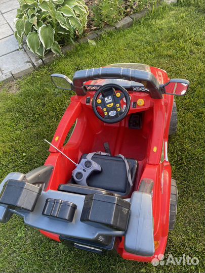 Детский электрический автомобиль