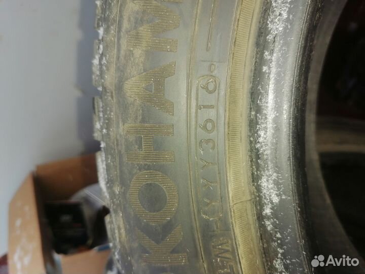 Yokohama A043A 215/55 R17