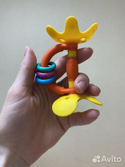 Развивающие игрушки для малышей