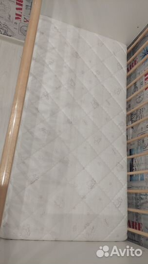 Кроватка трансформер с пеленальным столиком и комо