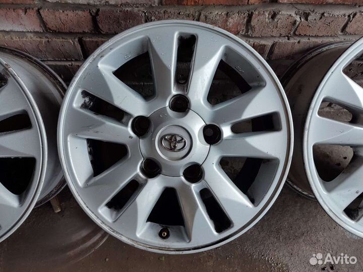 Оригинальные Toyota Land Cruiser 200 R17 5x150