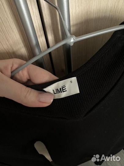 Маленькое черное платье lime