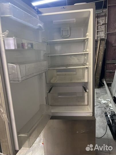 Холодильник бу LG