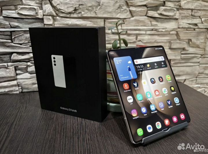 Samsung Galaxy Z Fold5, 12/256 ГБ