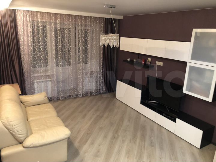 2-к. квартира, 67 м², 2/9 эт.