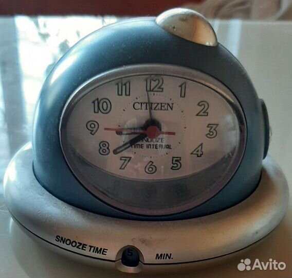 Часы будильник citizen