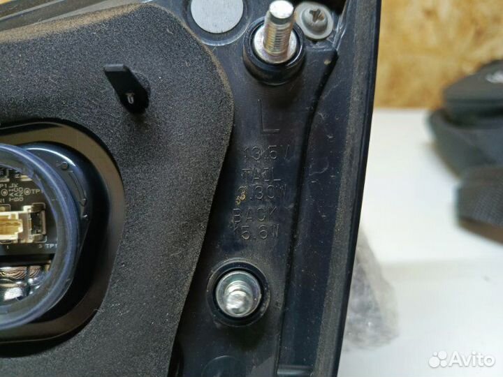 Митсубиси Асх задний левый фонарь