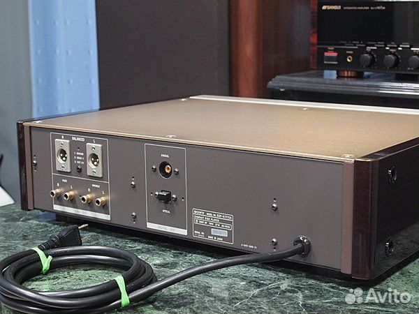 CD проигрыватель Sony CDP X777ES