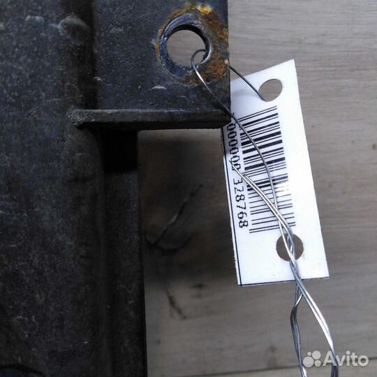 Вентилятор радиатора Volkswagen Passat B6 Skoda Oc