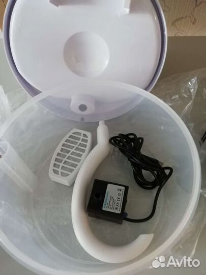 Поилка для кошек и собак