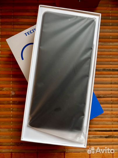 TECNO Camon 20 Pro, 8/256 ГБ