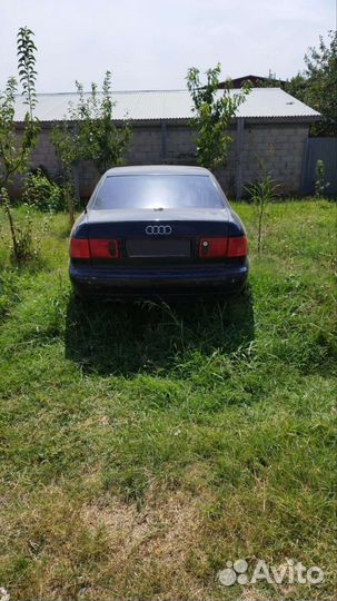 Audi A8, 1998