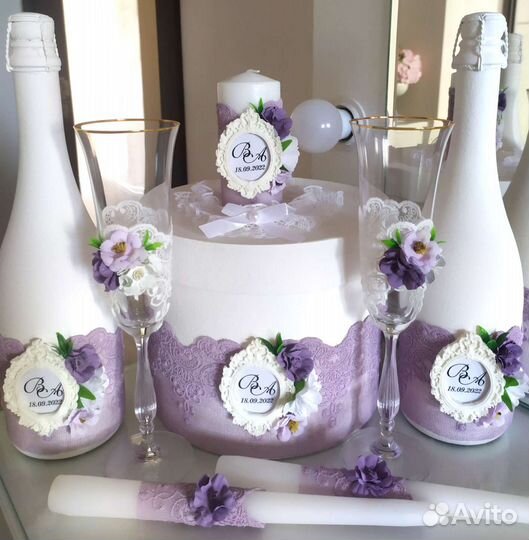 Бокалы,свечи и свадебные аксессуары