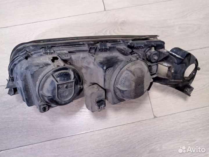 Фара передняя правая Volvo s80 (99-06)