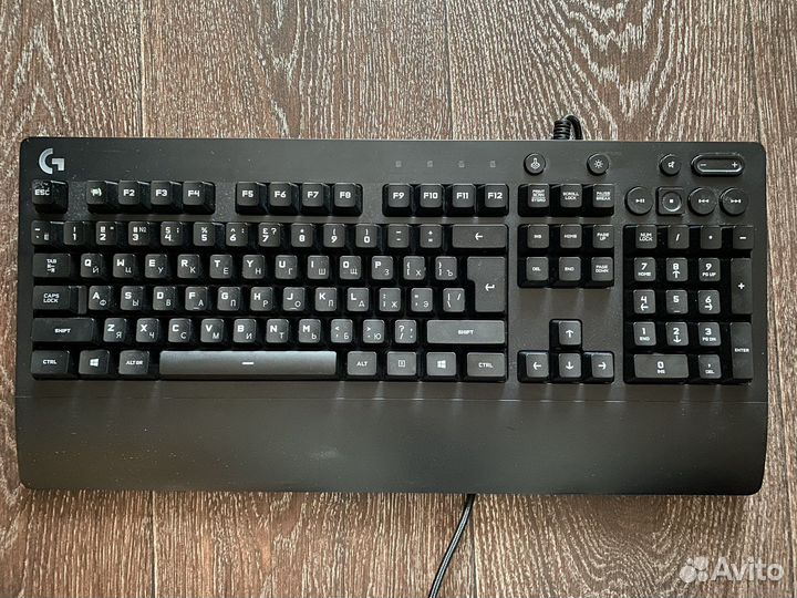 Игровая клавиатура Logitech G213