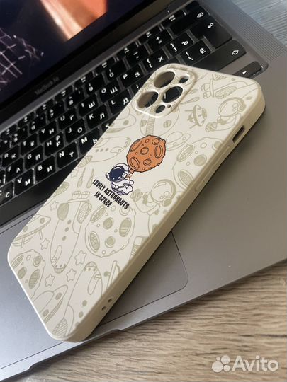 Чехол на iPhone 12pro