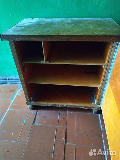 Книжная телефонная тумбочка СССР