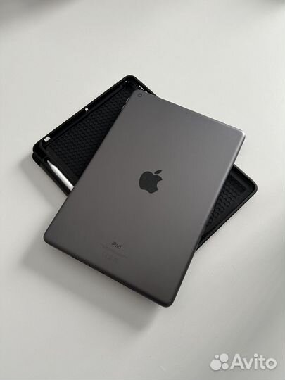 iPad 7 2019 + Apple Pencil 1