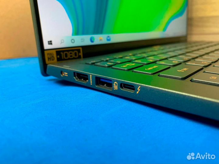Acer Swift i5/Intel/8 озу/512 GB SSD/14.0