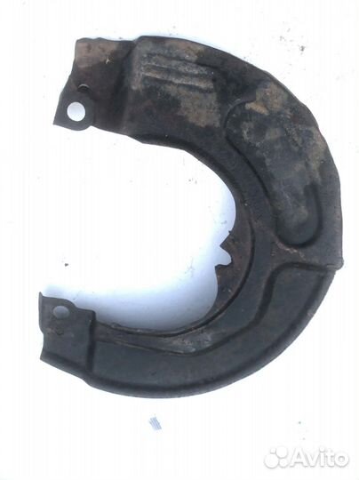 Пыльник тормозного диска Mitsubishi Chariot