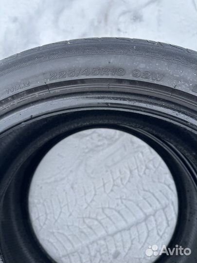 Bridgestone Turanza T001 225/45 R19