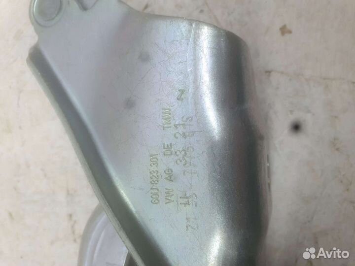 Оригинал Петля капота левая Шкода рапид 2