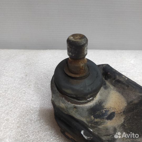 Рычаг передний правый нижний Mazda 3 BK