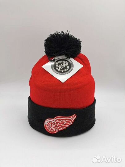 Шапка New Era с помпоном