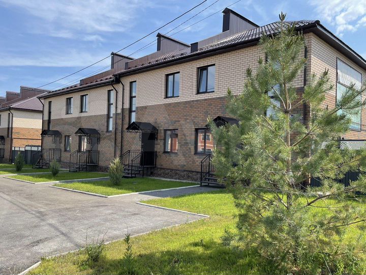 Таунхаус 101 м² на участке 2 сот.