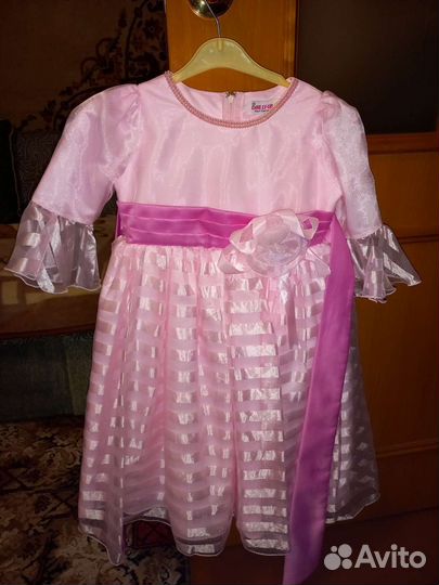 Платье детское праздничное