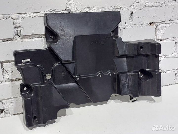 Кронштейн пластиковый напольного покрытия Land