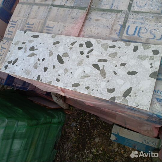 Плитка настенная