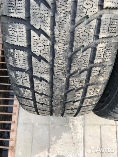 Toyo Observe GSi-5 235/60 R18 107Q