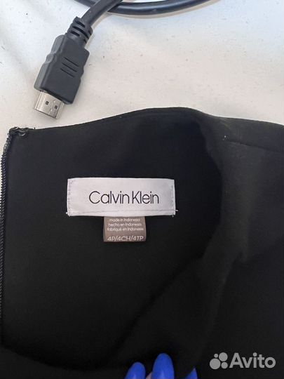 Шикарное платье Calvin Klein (оригинал)