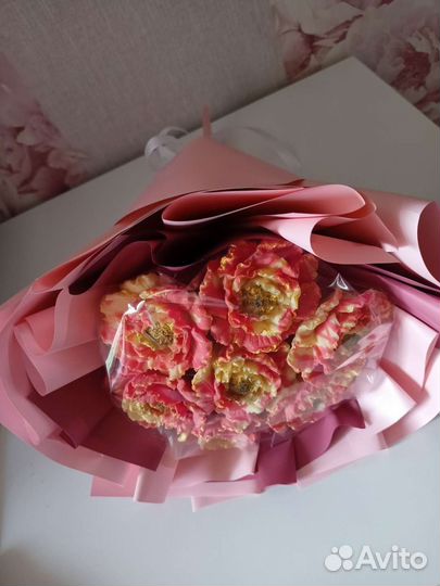 Шоколадные пионы, розы