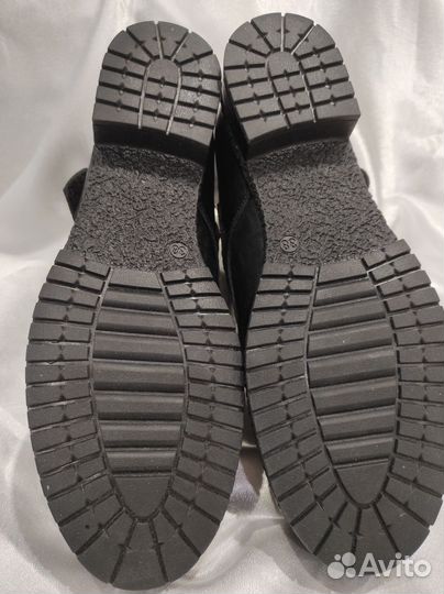 Ботинки женские демисезонные 39 размер