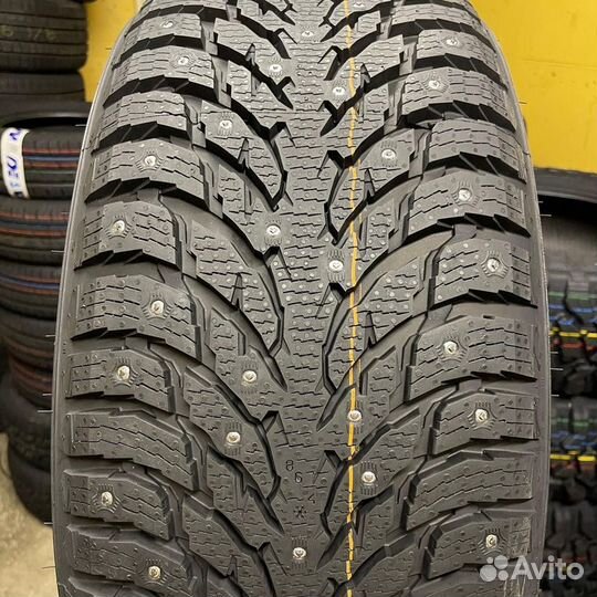 Ikon Tyres Autograph Ice 9 SUV 275/45 R21 T