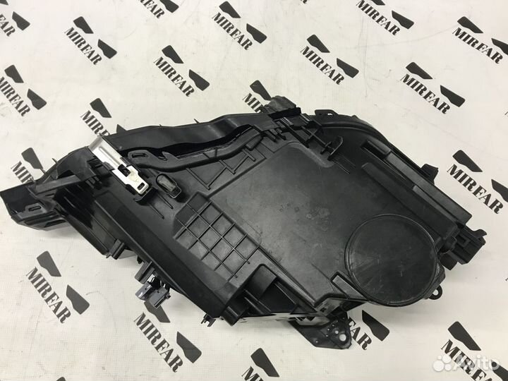 Фара левая Volvo XC60 2017-2022