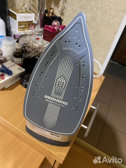 Утюг redmond