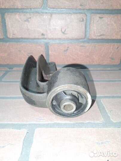 Крепление редуктора suzuki grand vitara TD62W H25A FR/LH