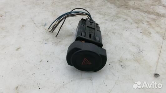 Кнопка аварийки dacia sandero 1 (82N04I501)