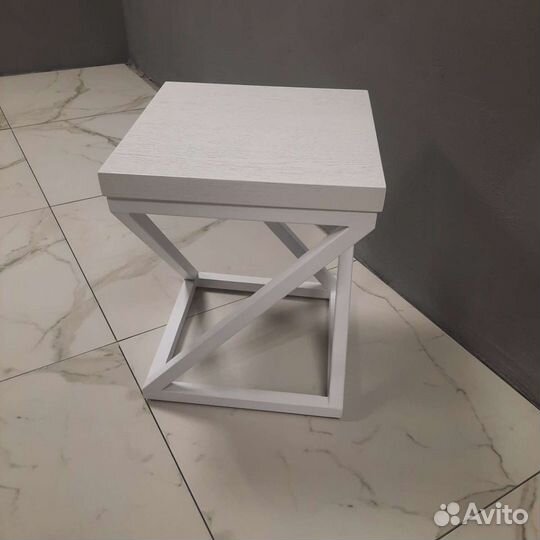 Кофейный столик