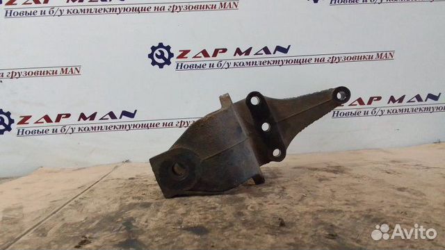 Кронштейн передней рессоры левый Man Tgm