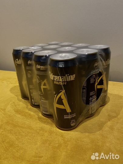 12 банок с энергетическим напитком Adrenaline rush