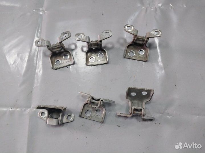 Петля двери Renault Logan седан 