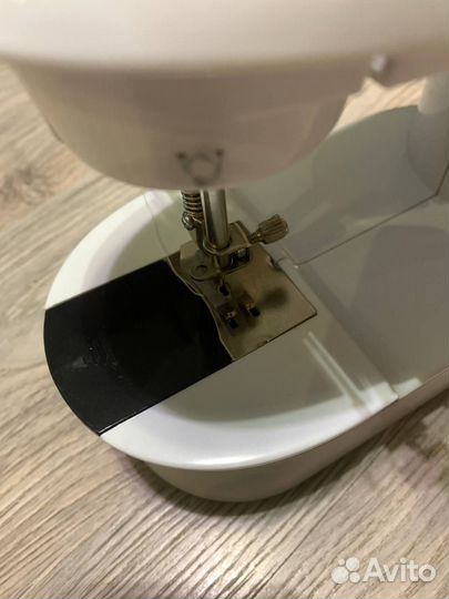 Швейная машинка новая