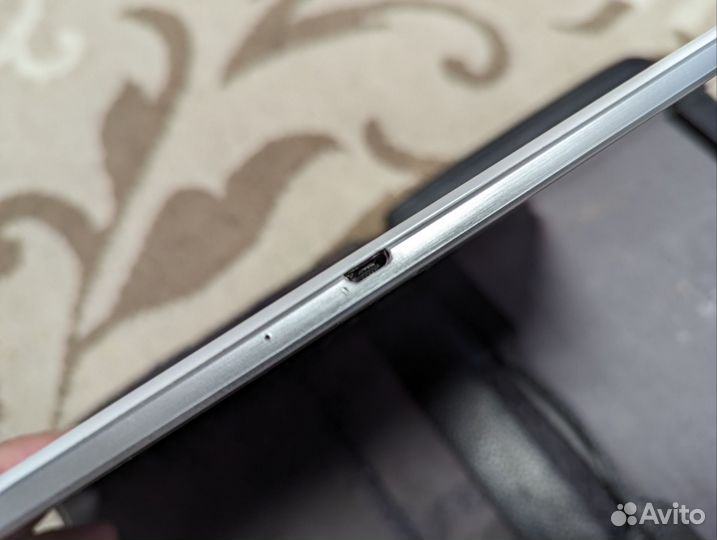 Samsung GT-P5200