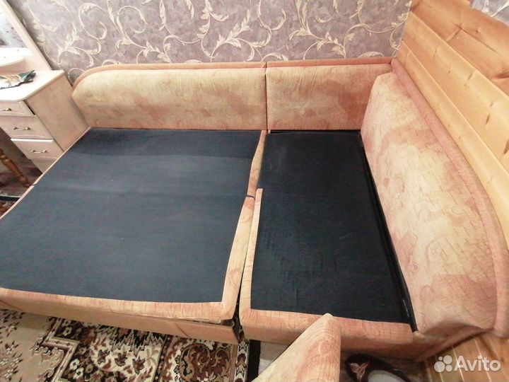 Угловой диван бу